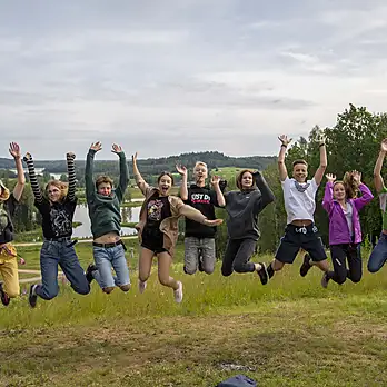 Latvijas un diasporas bērnu kopējā nometne "Vidzemes augstiene izaicina"